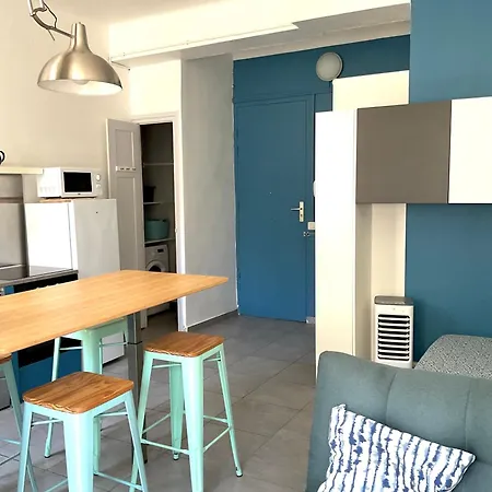 Confort, דירה טולון